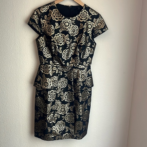 Dress black with gold flowers size 6 Cynthia Steffe NWT - Picture 1 of 5